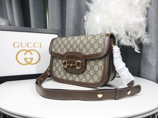 激安グッチバッグコピー側面デザイン